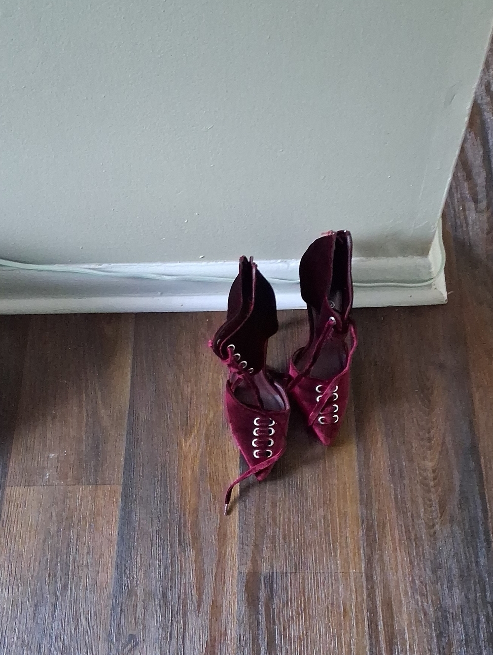 Women’s Burgundy Lace-Up Pointed Toe Heels